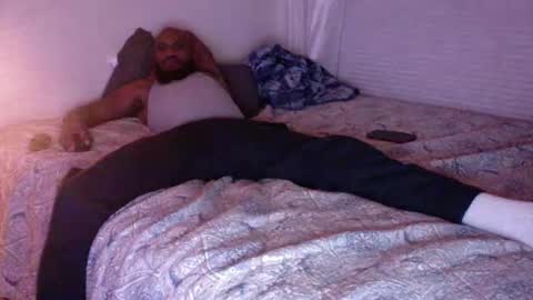 Snapshot of mt_visuals chatting on December 2024 05:15:02 AM mt visuals online show from December 2024 05:15:02 AM