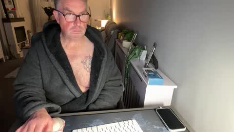 mtb1697 online show from November 2025 11:39:02 PM