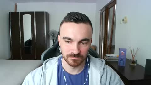 Snapshot of mu5clemania chatting on April 2026 08:50:02 AM Victor online show from April 2026 08:50:02 AM
