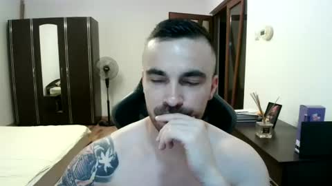 Snapshot of mu5clemania chatting on June 2026 08:11:02 PM Victor online show from June 2026 08:11:02 PM