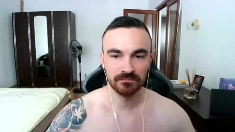 Snapshot of mu5clemania chatting on July 2026 09:47:02 AM Victor online show from July 2026 09:47:02 AM