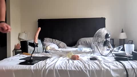 Snapshot of mudjimba chatting on December 2024 01:31:02 AM mudjimba online show from December 2024 01:31:02 AM