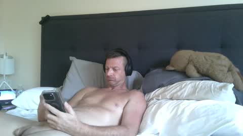 Snapshot of mudjimba chatting on December 2024 07:44:01 PM mudjimba online show from December 2024 07:44:01 PM