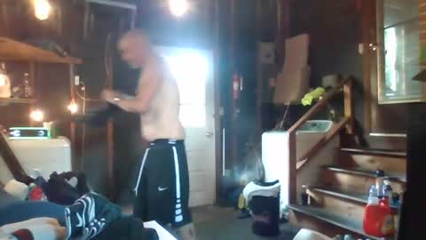 Muffdiver online show from July 2026 02:46:01 PM