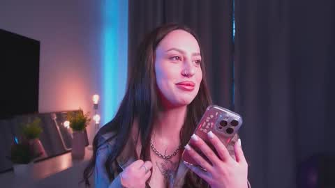 Kira online show from September 2025 04:58:01 AM