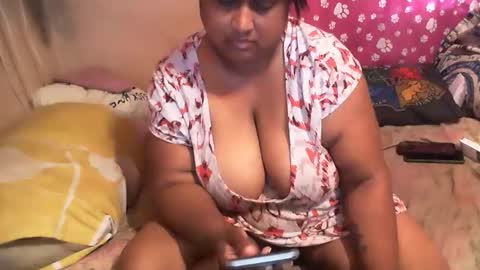 Snapshot of munniegalz1 chatting on May 2026 06:51:01 AM your angel online show from May 2026 06:51:01 AM