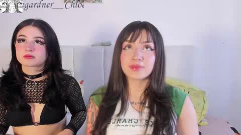 Snapshot of murasaki_doll chatting on September 2025 09:20:02 PM kimi- independent model online show from September 2025 09:20:02 PM