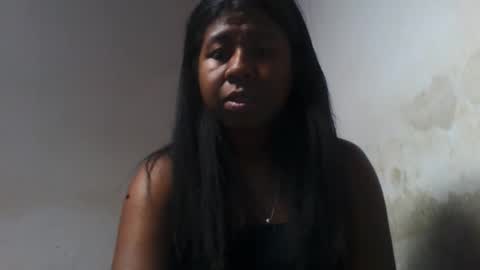 Snapshot of murielleee chatting on May 2026 06:08:02 AM murielleee online show from May 2026 06:08:02 AM