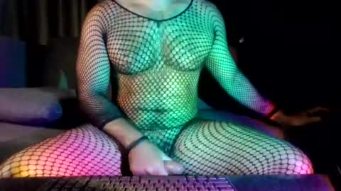 muscbttmbitch online show from July 2026 06:01:02 PM