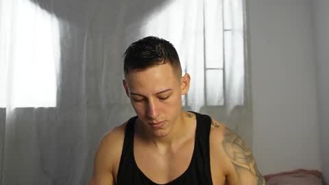 Snapshot of muscle_king_cum chatting on December 2025 02:44:01 PM muscle_king_cum online show from December 2025 02:44:01 PM