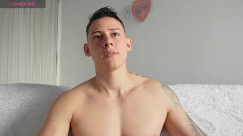 muscle_king_cum online show from March 2026 02:28:01 PM