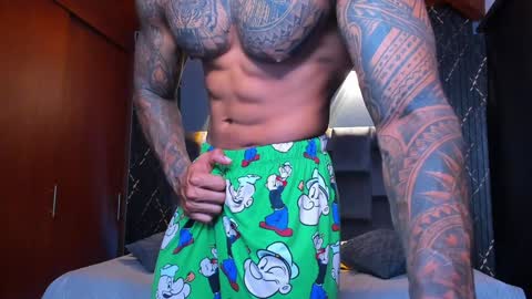 Snapshot of muscle_man19 chatting on December 2024 02:52:02 AM Nick online show from December 2024 02:52:02 AM