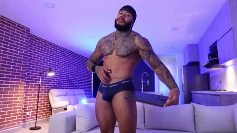 Snapshot of muscle_man19 chatting on September 2025 11:32:02 AM Nick online show from September 2025 11:32:02 AM