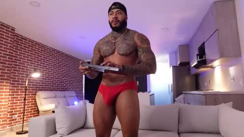 Snapshot of muscle_man19 chatting on September 2025 11:14:01 AM Nick online show from September 2025 11:14:01 AM