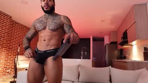 Snapshot of muscle_man19 chatting on October 2025 10:38:01 AM Nick online show from October 2025 10:38:01 AM