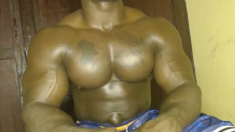 musclegod23 online show from November 2025 12:13:01 PM