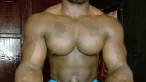 musclegod23 online show from April 2026 09:09:01 AM