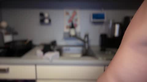 musclehair3 online show from April 2026 09:52:01 PM