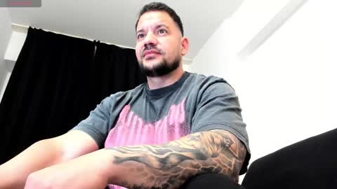 MuscleMonster31 online show from October 2025 06:26:01 AM