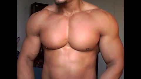 Snapshot of muscleoss chatting on January 2025 02:47:02 PM muscleoss online show from January 2025 02:47:02 PM