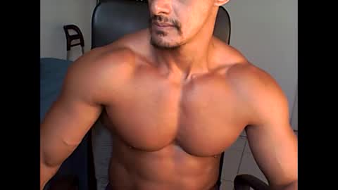 Snapshot of muscleoss chatting on February 2025 08:42:02 PM muscleoss online show from February 2025 08:42:02 PM