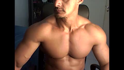 Snapshot of muscleoss chatting on March 2025 03:59:02 AM muscleoss online show from March 2025 03:59:02 AM