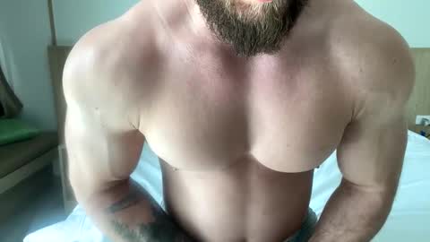 Snapshot of muscularjuggler chatting on April 2026 04:10:02 AM muscularjuggler online show from April 2026 04:10:02 AM