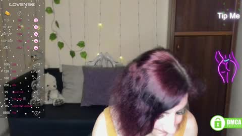 Snapshot of muse_kitty_jenia chatting on January 2025 06:25:01 PM Jenya online show from January 2025 06:25:01 PM