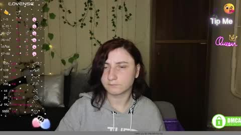 Snapshot of muse_kitty_jenia chatting on April 2026 06:01:01 PM Jenya online show from April 2026 06:01:01 PM