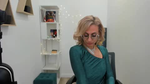 Diana online show from January 2025 11:55:01 AM