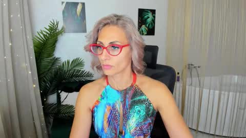 Diana online show from September 2025 11:44:01 AM