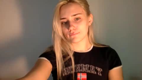 musescorner online show from November 2025 04:45:02 PM