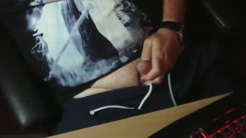 Snapshot of muso44 chatting on January 2025 11:04:02 AM Muso online show from January 2025 11:04:02 AM