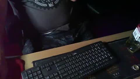 Snapshot of muso44 chatting on February 2025 02:27:02 PM Muso online show from February 2025 02:27:02 PM