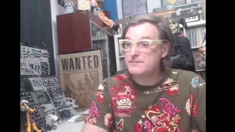 Muziknerd online show from December 2024 08:44:02 AM