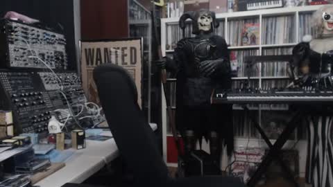 Snapshot of muziknerd chatting on June 2026 04:26:02 AM Muziknerd online show from June 2026 04:26:02 AM
