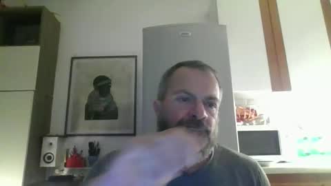 Snapshot of muzungu5 chatting on November 2025 10:08:02 PM muzungu5 online show from November 2025 10:08:02 PM