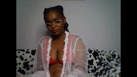 Snapshot of mwana69 chatting on January 2026 07:05:02 PM mwana69 online show from January 2026 07:05:02 PM