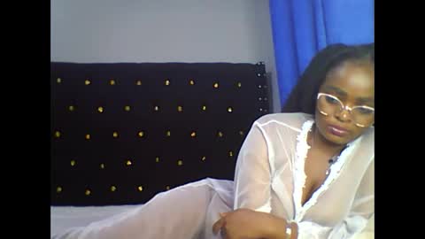 Snapshot of mwana69 chatting on February 2026 12:19:02 AM mwana69 online show from February 2026 12:19:02 AM