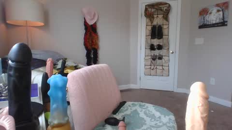 Mx Charlotte online show from January 2025 04:43:01 PM