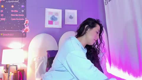 my_aleja_ online show from October 2025 01:09:01 PM