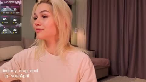 Snapshot of my_april chatting on September 2025 12:44:02 AM April online show from September 2025 12:44:02 AM