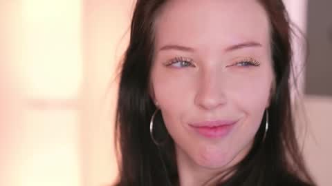 STELLA online show from November 2025 05:35:02 PM