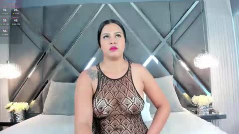 Snapshot of mya_evans chatting on November 2025 11:34:02 AM Mariana Evans online show from November 2025 11:34:02 AM