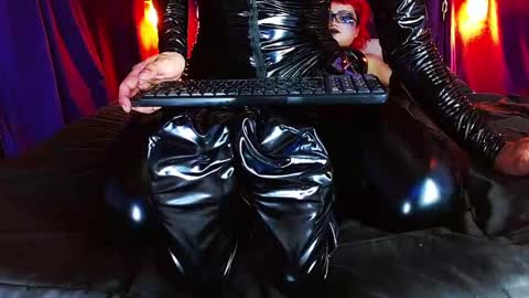 Dante Crow online show from December 2024 06:45:02 AM