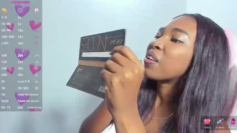 Samanta  online show from November 2025 11:48:02 PM