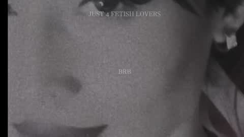 Snapshot of mydoc_lolac chatting on October 2025 11:04:02 PM Lola online show from October 2025 11:04:02 PM