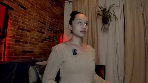 Lola online show from February 2026 09:07:01 PM