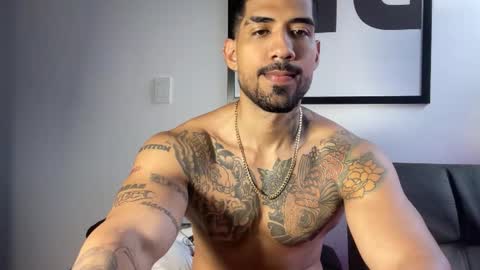 Myke esthetic online show from October 2025 09:56:01 PM