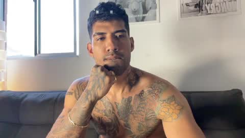 Myke esthetic online show from April 2026 10:29:01 PM